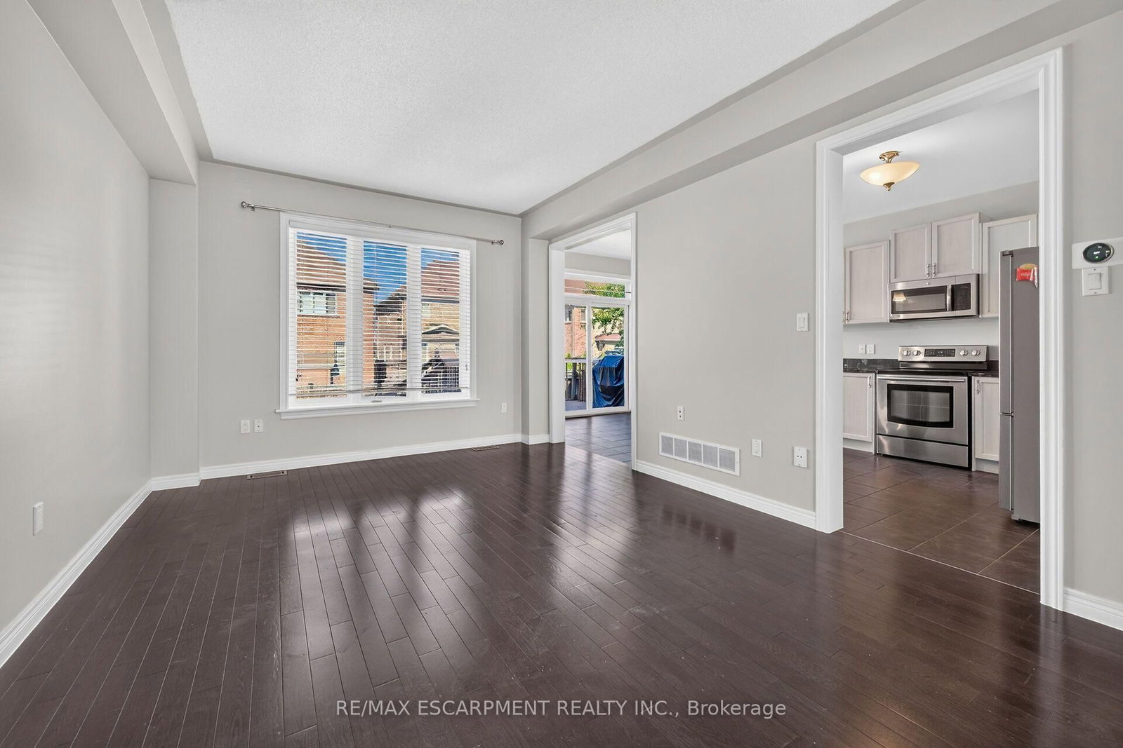 44 Matteo Trail • Hamilton, ON photo 11