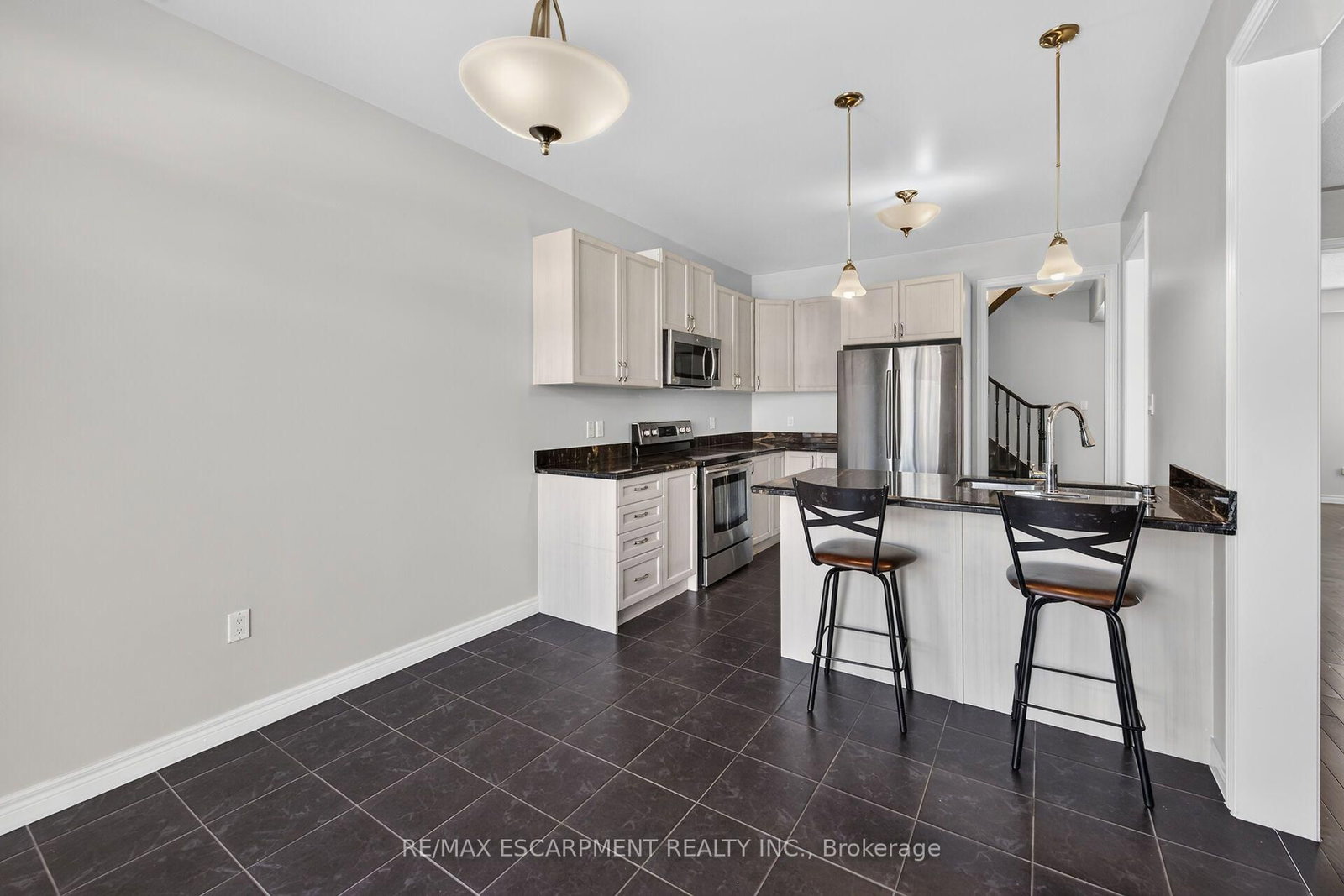 44 Matteo Trail • Hamilton, ON photo 15