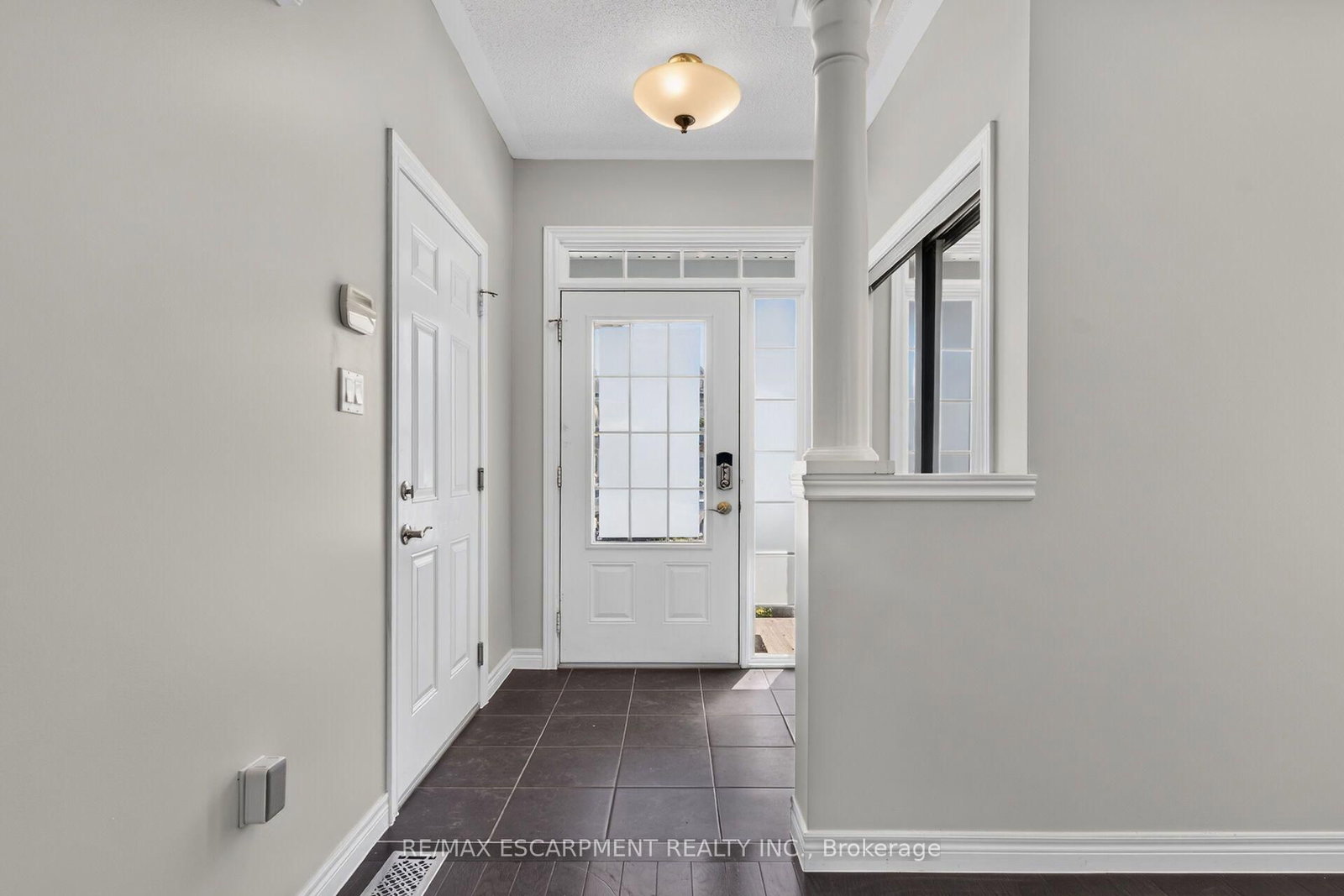 44 Matteo Trail • Hamilton, ON photo 5