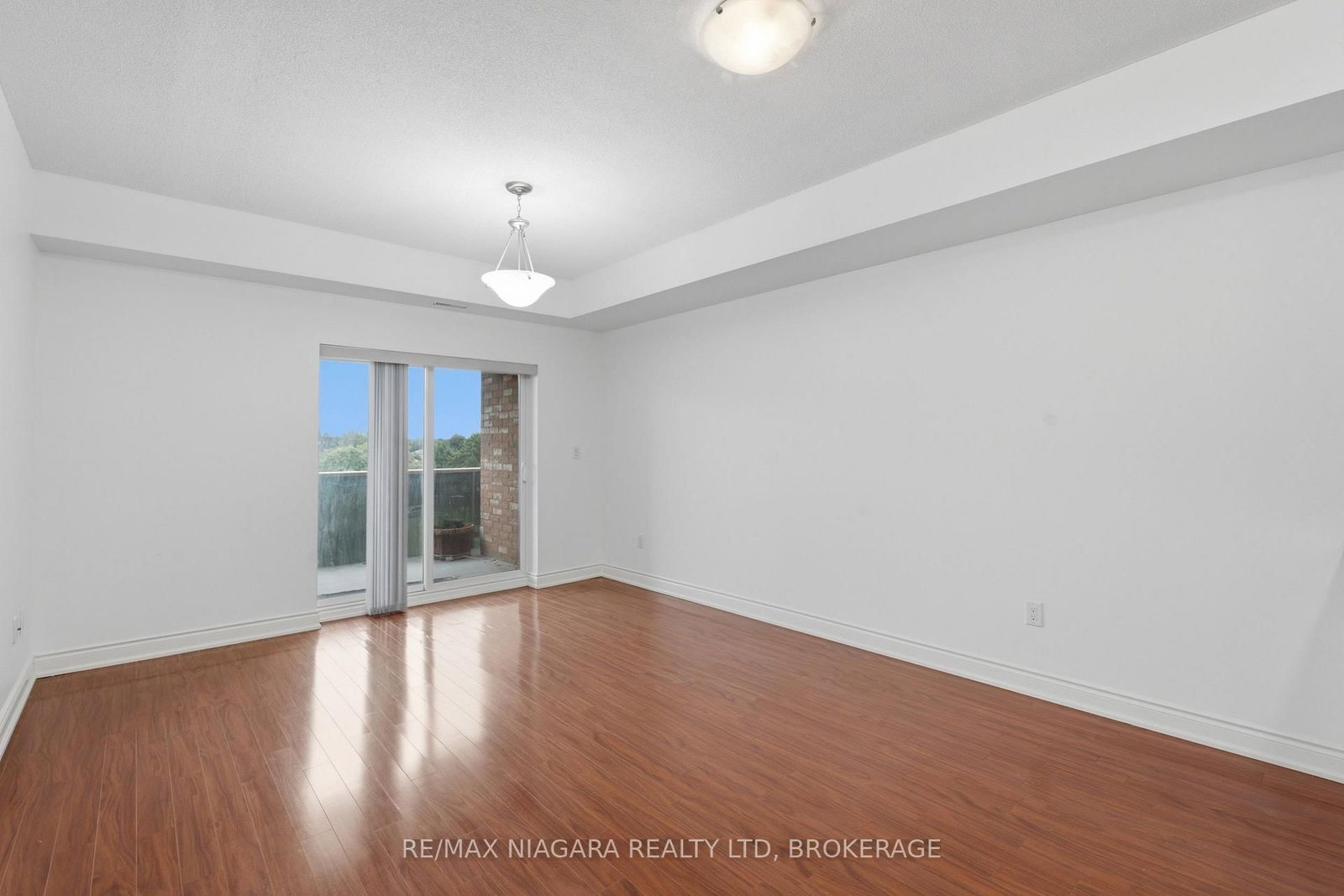 8111 Forest Glen Drive • #424 • Niagara Falls, ON photo 9