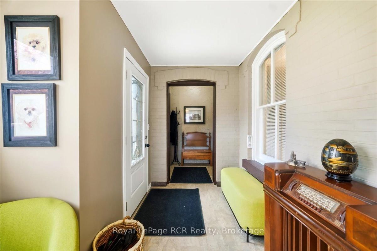271 7th Street E • Owen Sound, ON photo 3