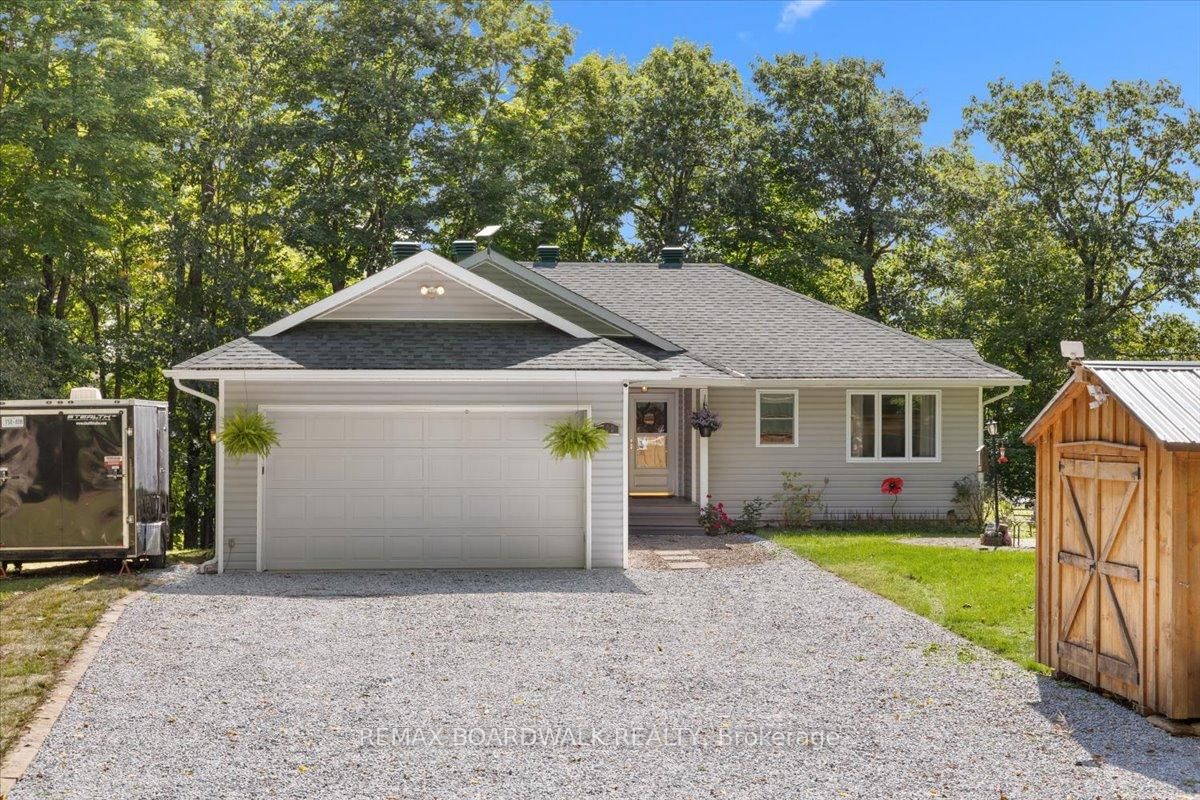 700 Strawberry Lane • Balderson, ON photo 1
