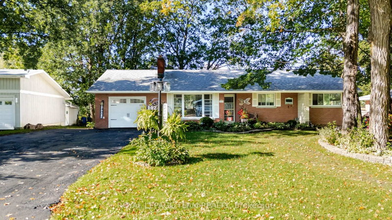 107 Peacock Crescent