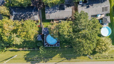 107 Peacock Crescent • Almonte, ON photo 4