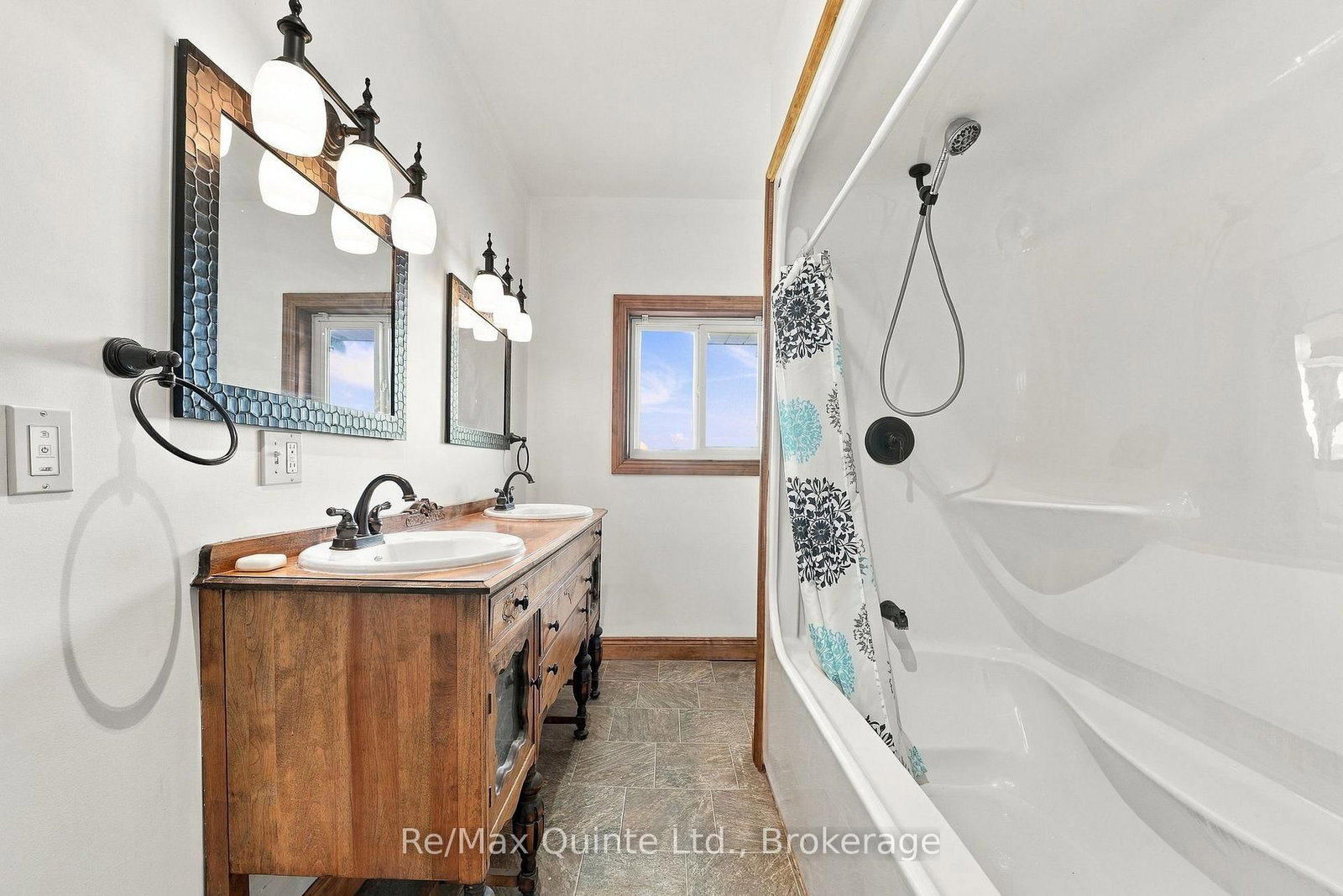 1128 Island Road • Madoc, ON photo 13