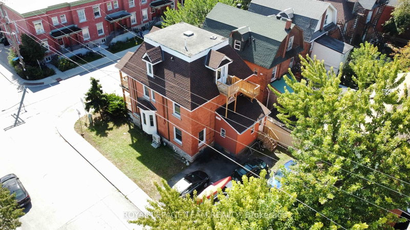 3B - 531 Mcleod Street
