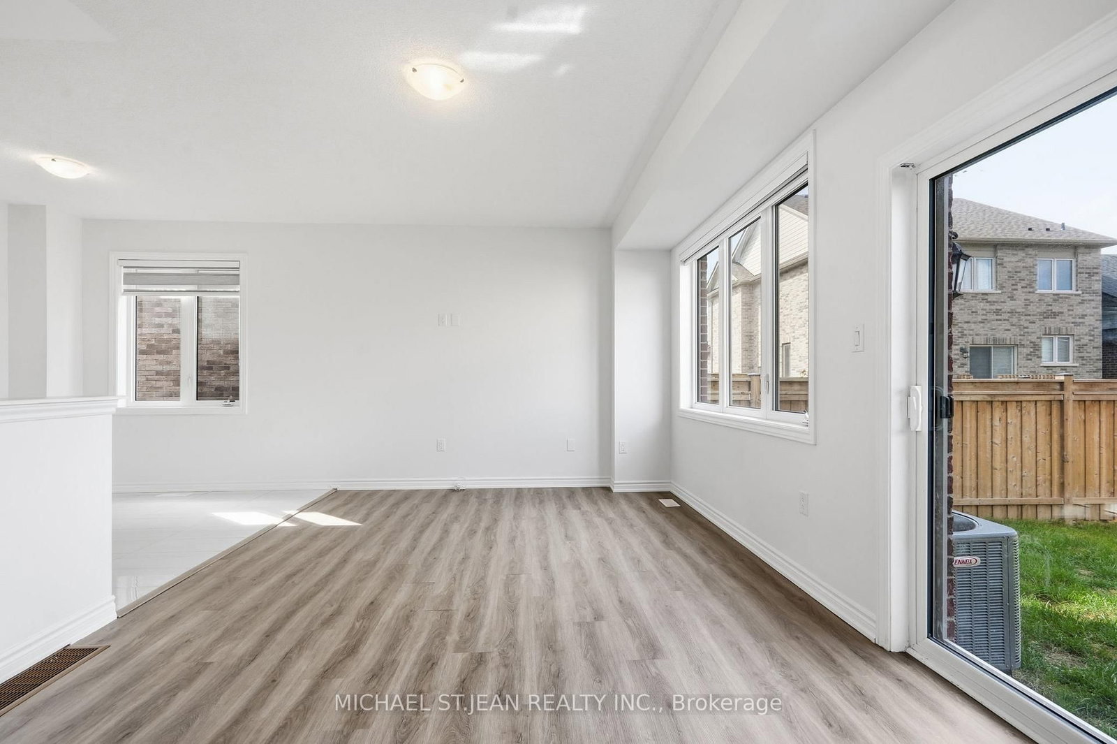 20 Admiral Road • Welland, ON photo 10