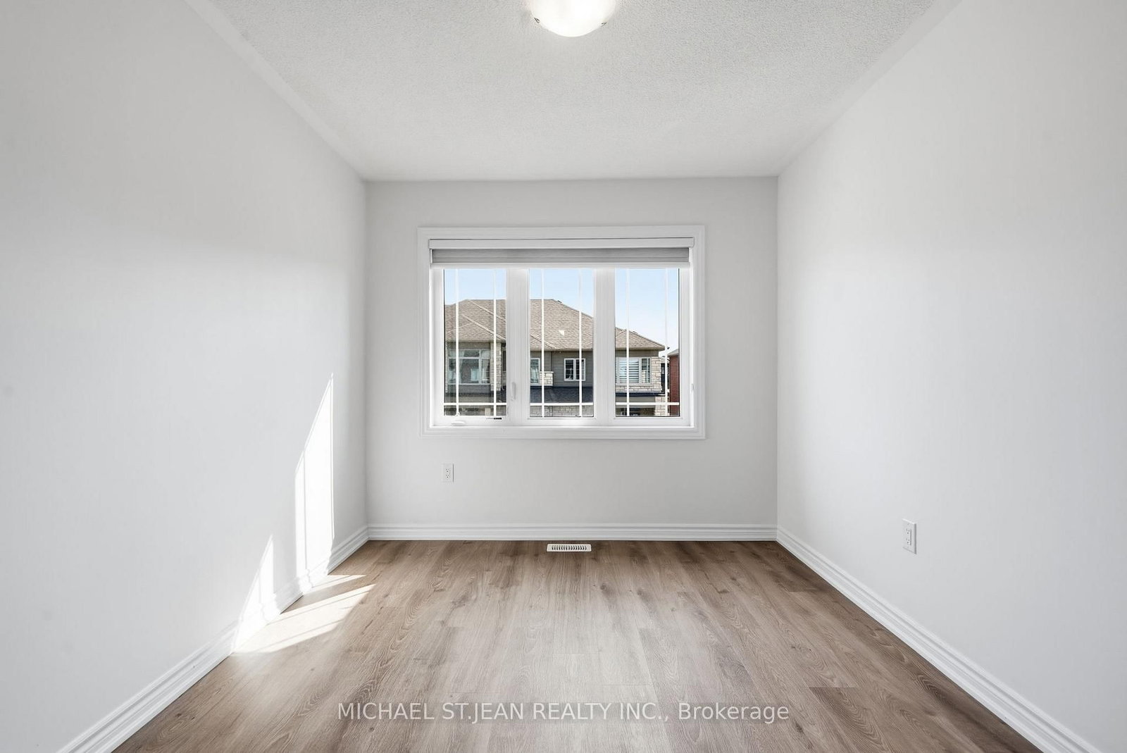20 Admiral Road • Welland, ON photo 23