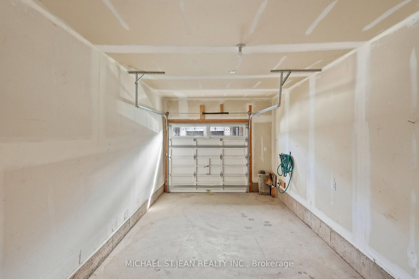 20 Admiral Road • Welland, ON photo 31