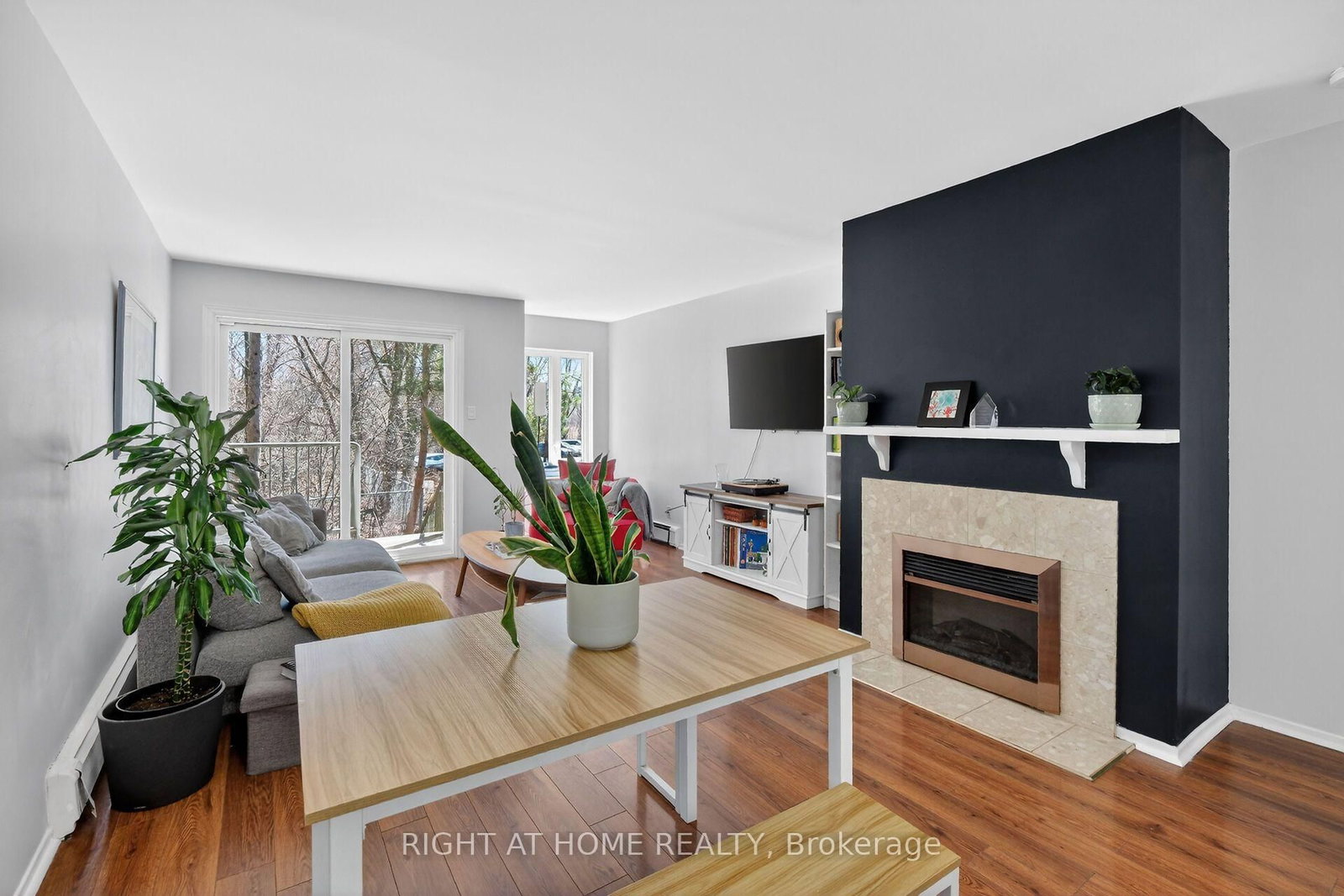43 Crispin Private • Ottawa, ON photo 13