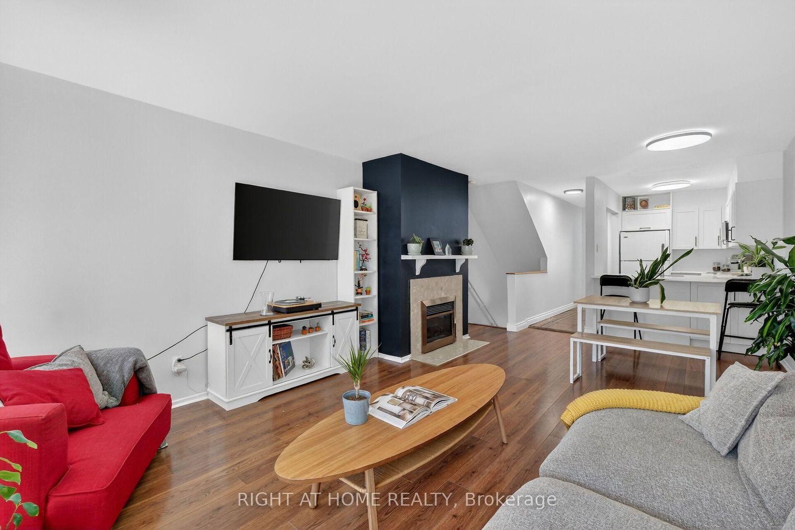 43 Crispin Private • Ottawa, ON photo 21