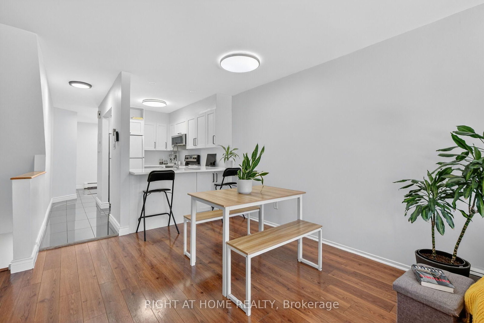 43 Crispin Private • Ottawa, ON photo 23