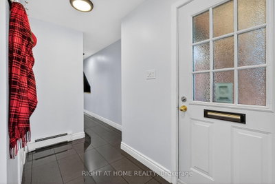 43 Crispin Private • Ottawa, ON photo 3