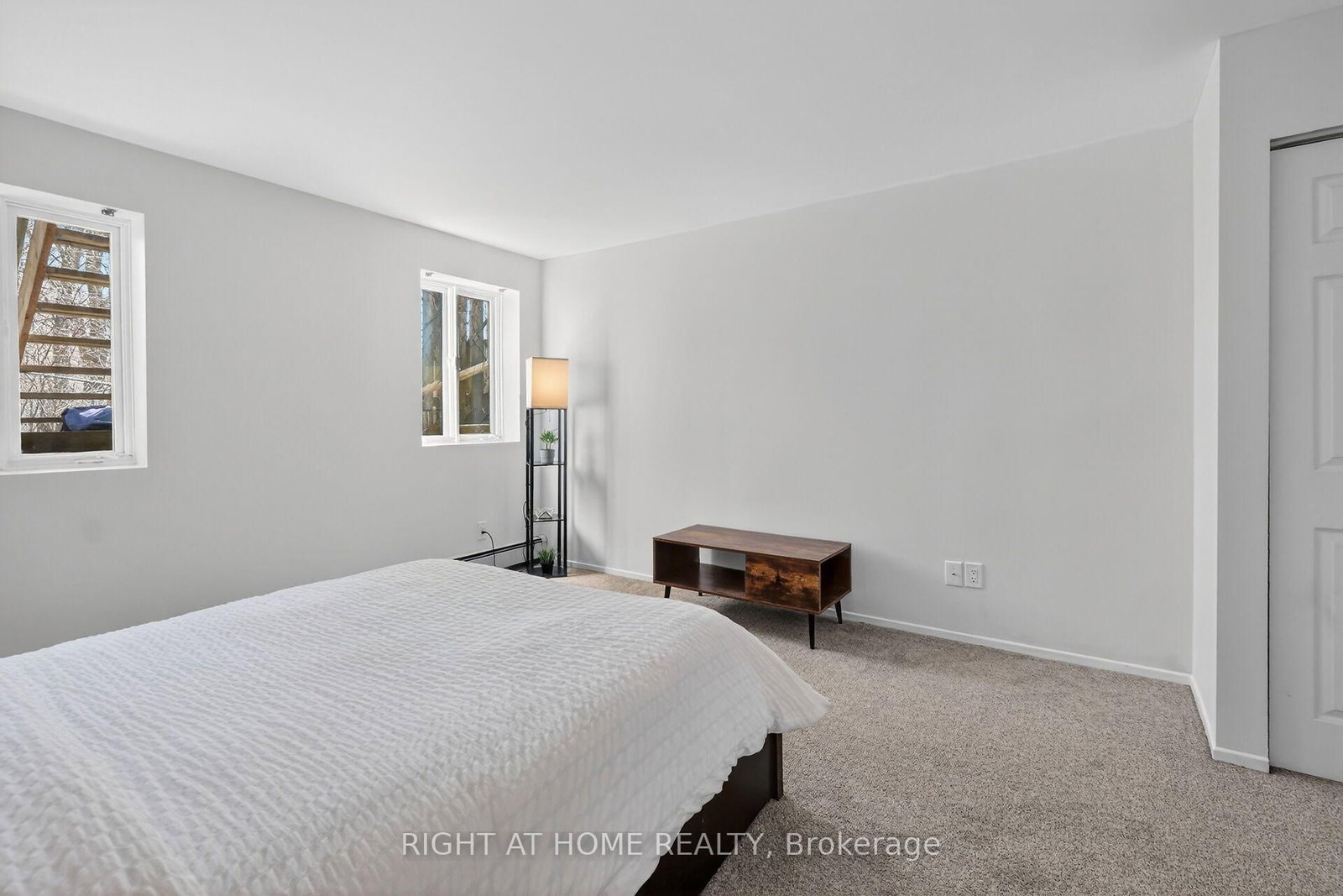 43 Crispin Private • Ottawa, ON photo 37