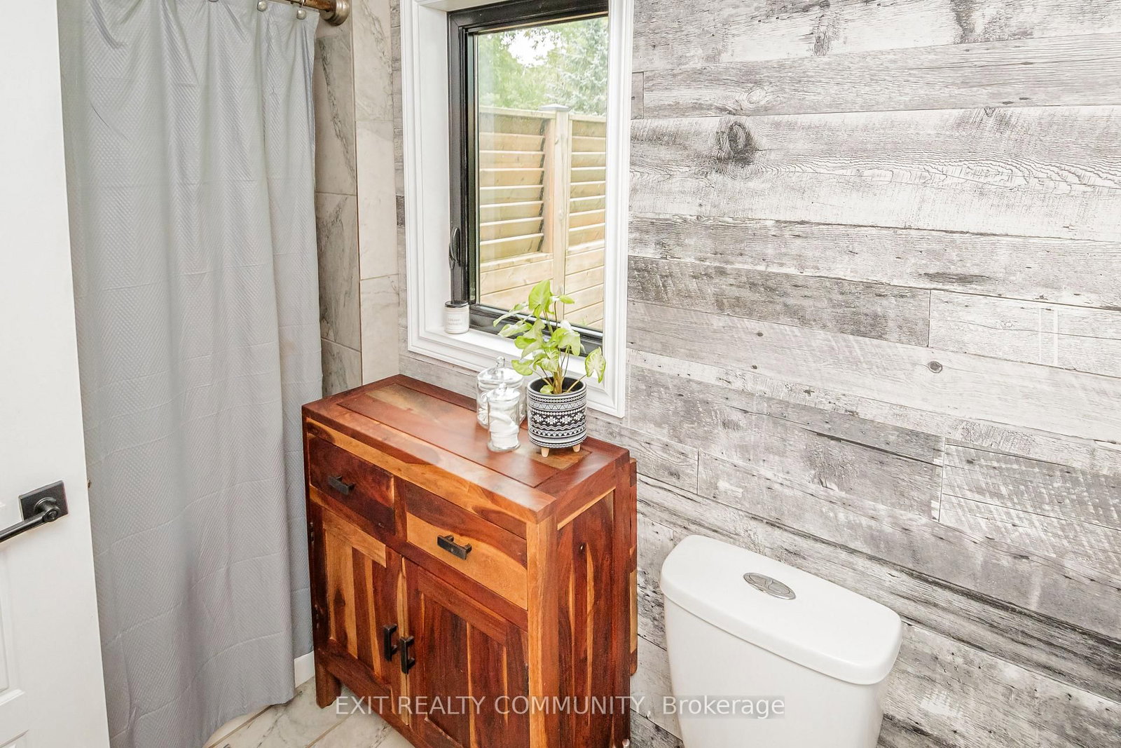 22530 Coldstream Road • Middlesex Centre, ON photo 12