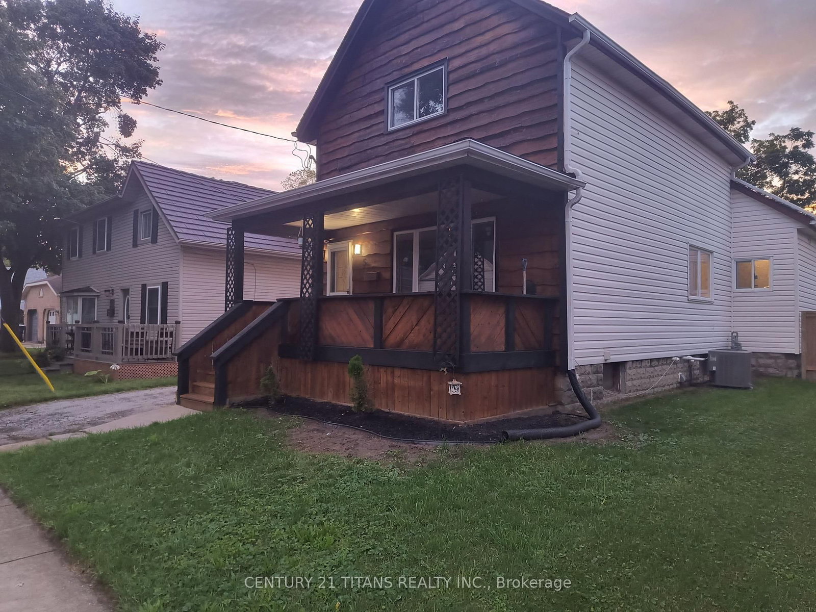 5 Poplar Street • Chatham-Kent, ON photo 3