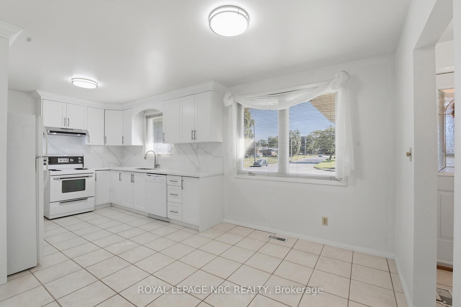 6771 Argyll Court • Niagara Falls, ON photo 11