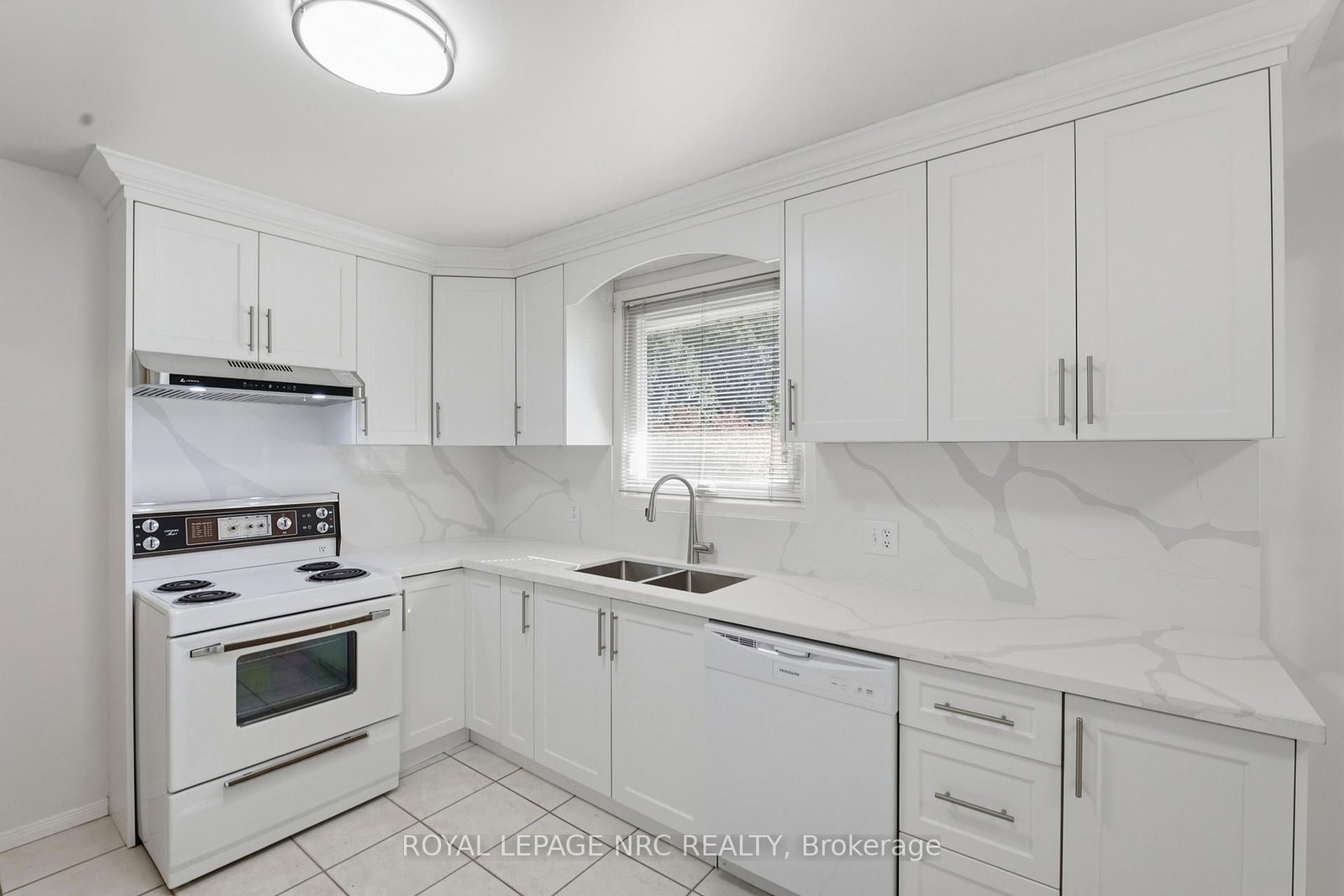 6771 Argyll Court • Niagara Falls, ON photo 13