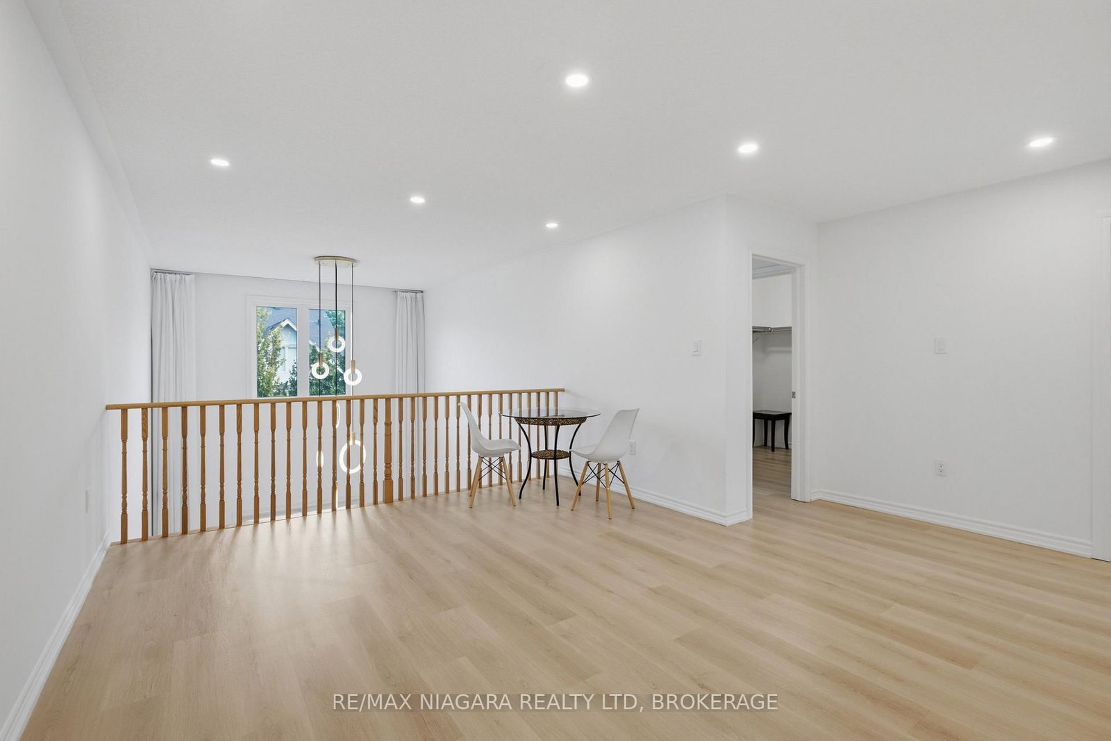 12 George Manor • Niagara-on-the-Lake, ON photo 19