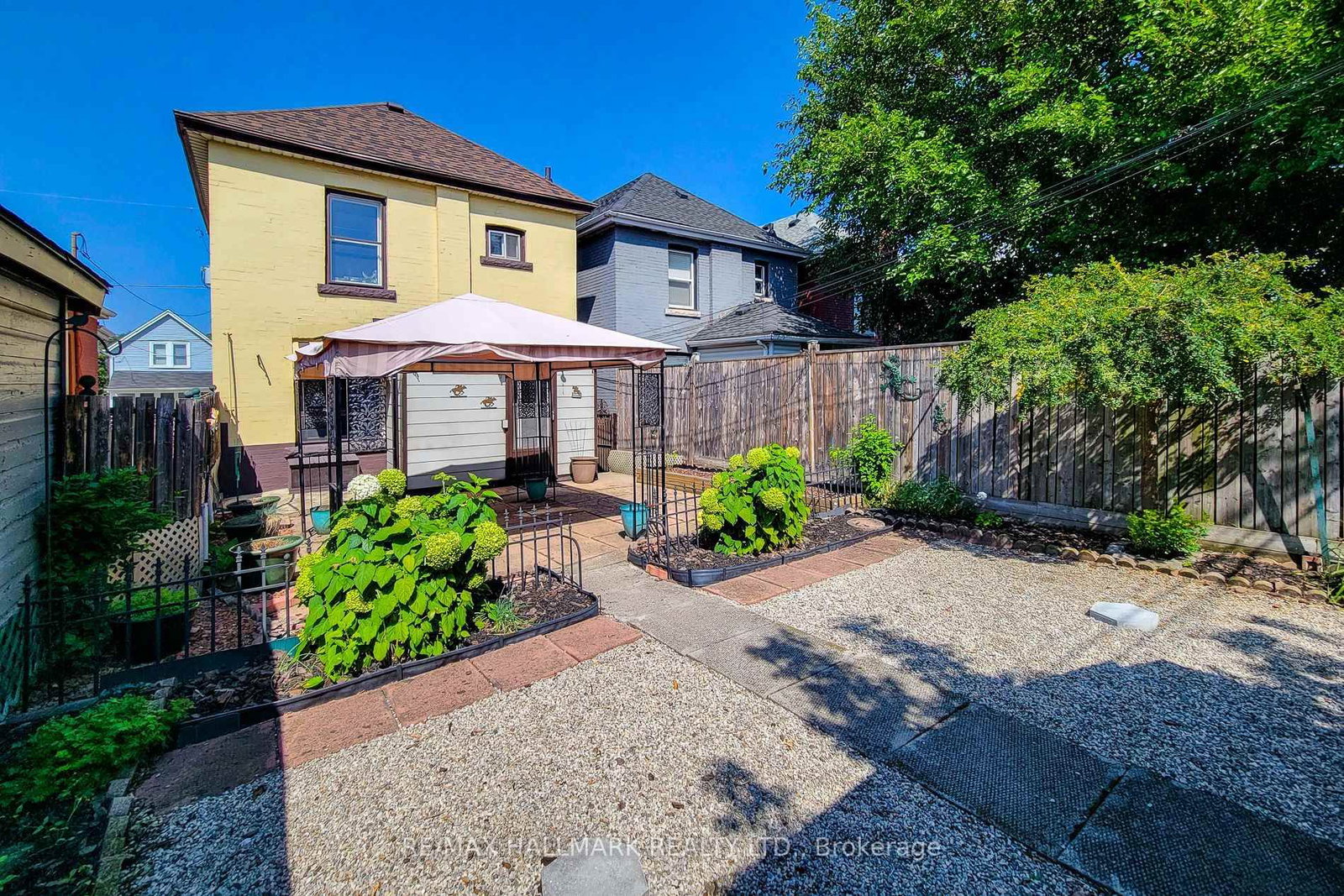 36 Dalkeith Avenue • Hamilton, ON photo 8