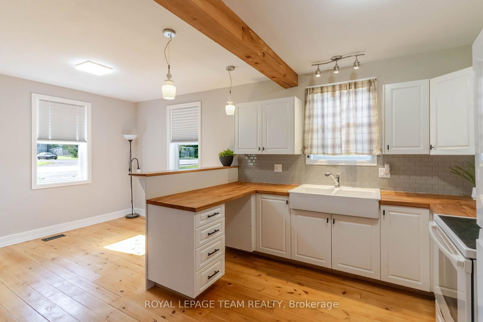 456 Almonte Street • Almonte, ON photo 8