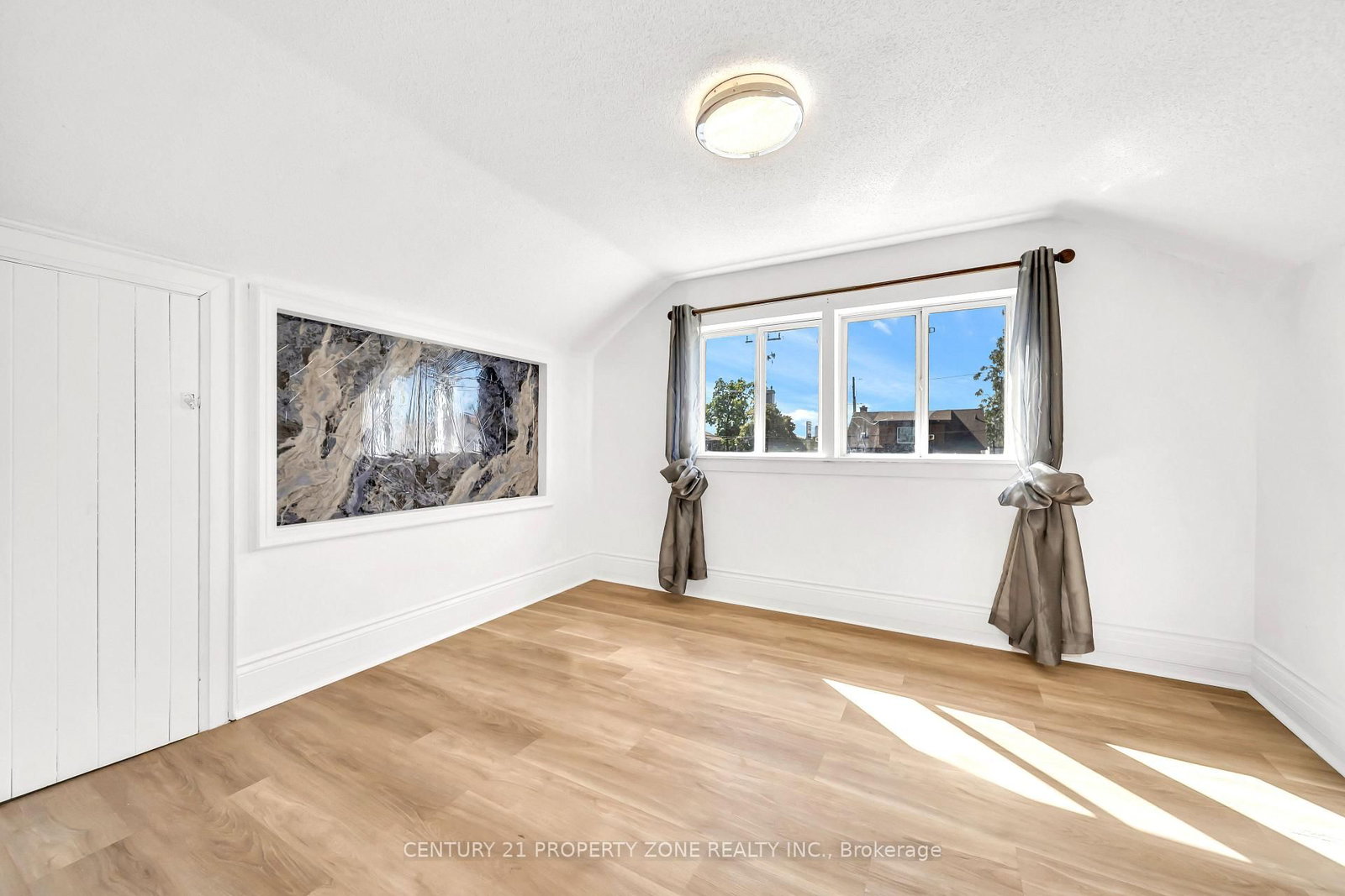 5977 Saint Marys Street • Niagara Falls, ON photo 17