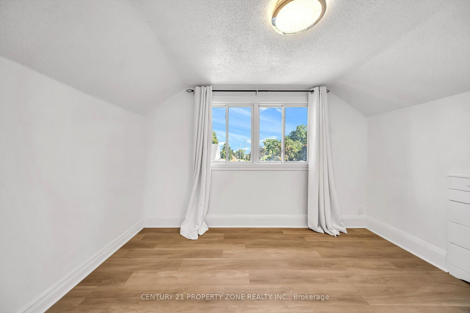 5977 Saint Marys Street • Niagara Falls, ON photo 19