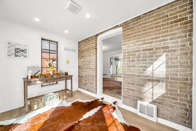 5977 Saint Marys Street • Niagara Falls, ON photo 8