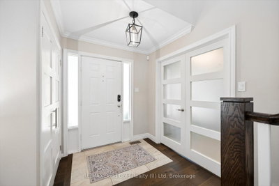 315 Crimson Crescent • Waterloo, ON photo 4