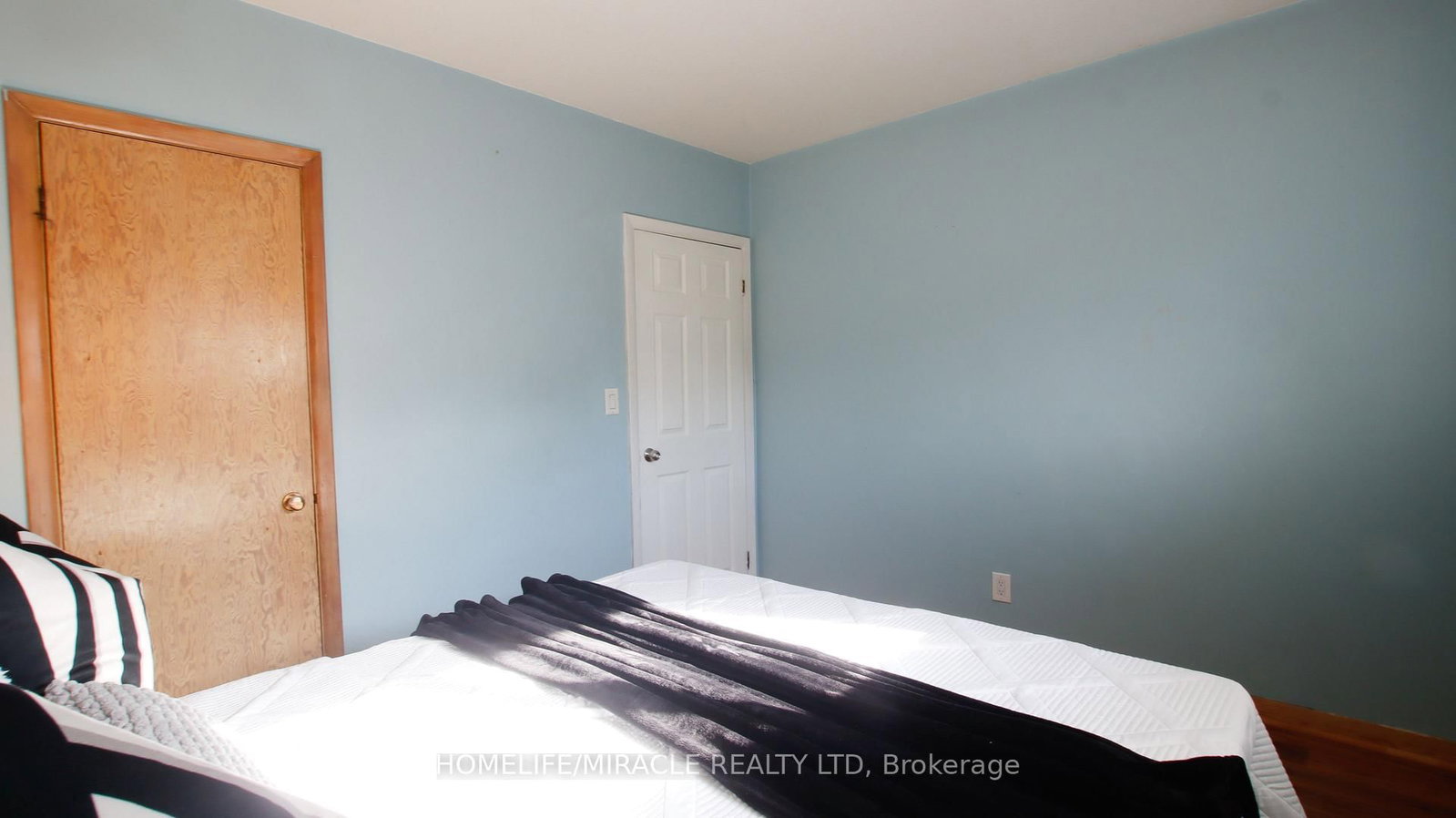 18 Clearview Drive • Cambridge, ON photo 16