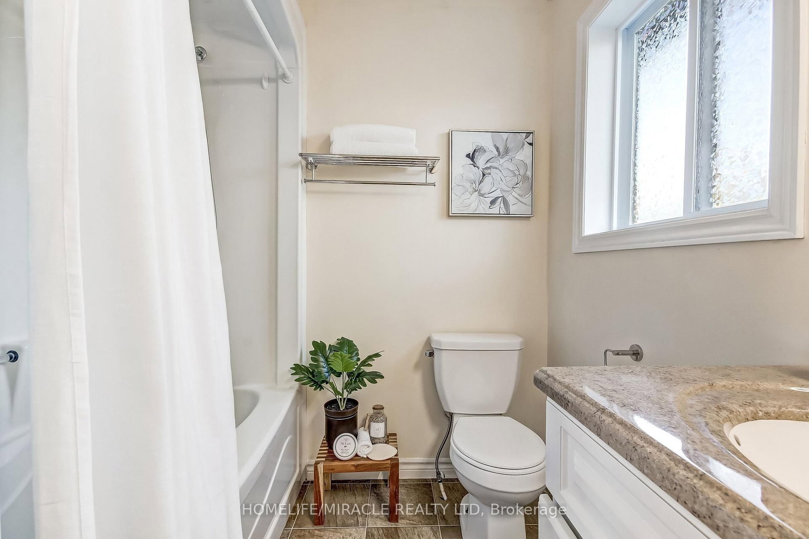 23 Willis Avenue • Strathroy-Caradoc, ON photo 13