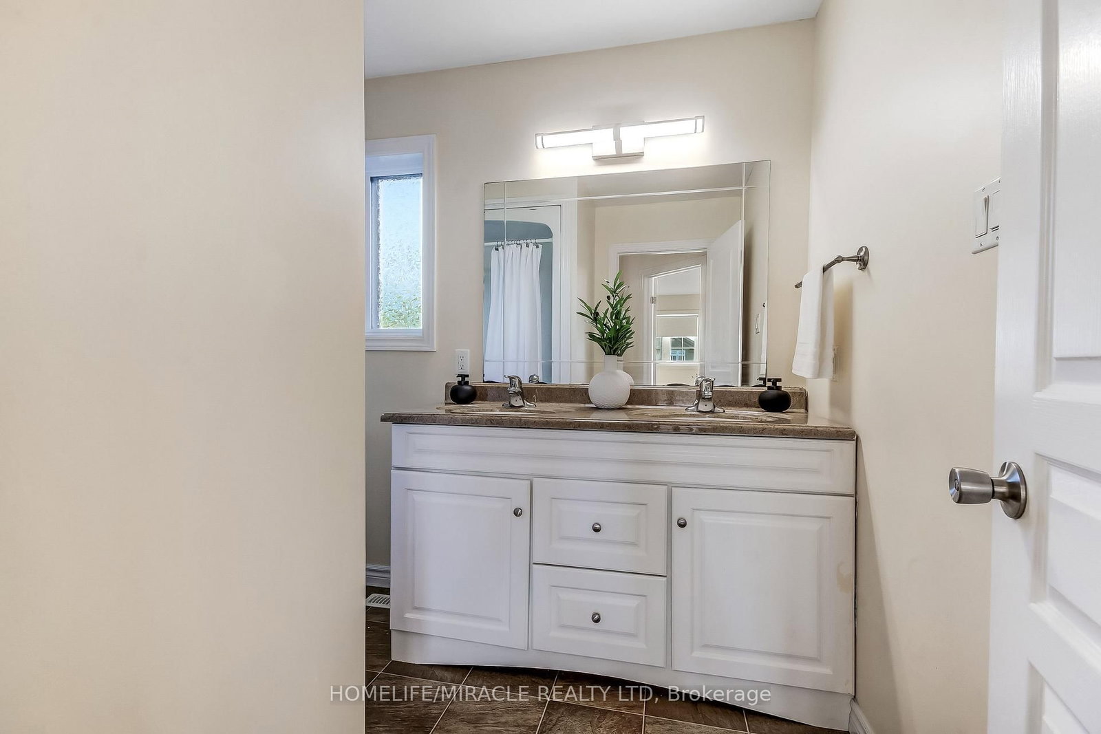 23 Willis Avenue • Strathroy-Caradoc, ON photo 14