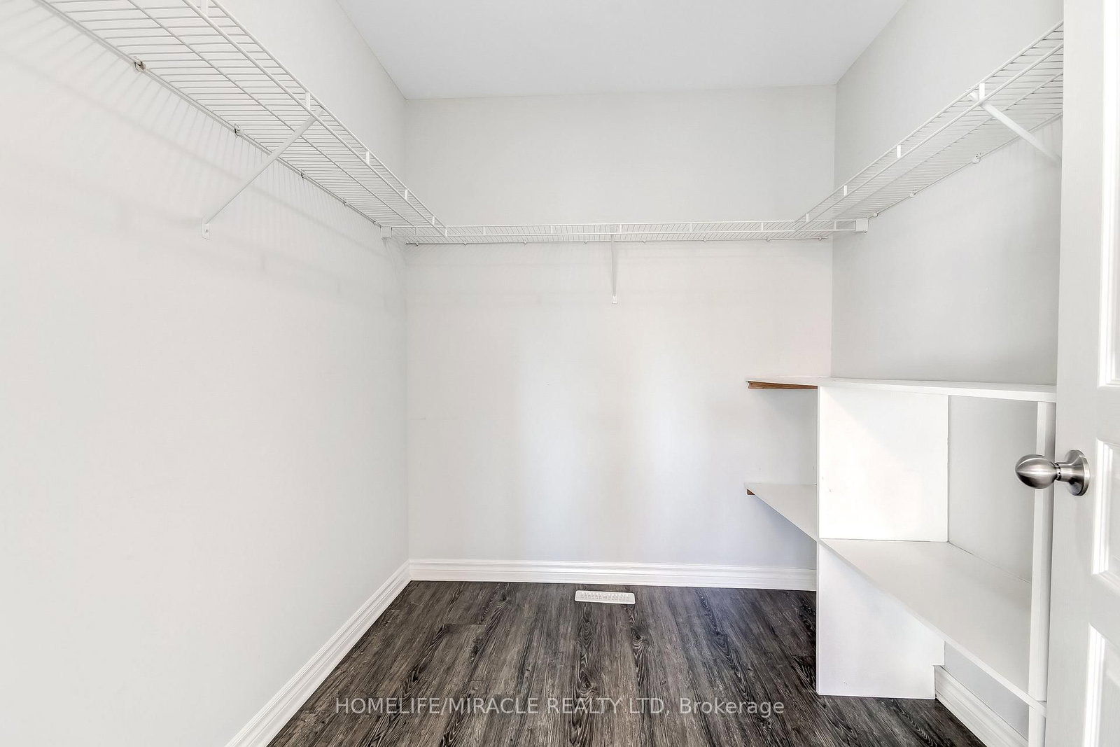 23 Willis Avenue • Strathroy-Caradoc, ON photo 16