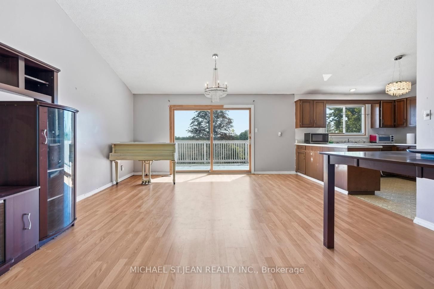 1169 Nebo Road • Hamilton, ON photo 10