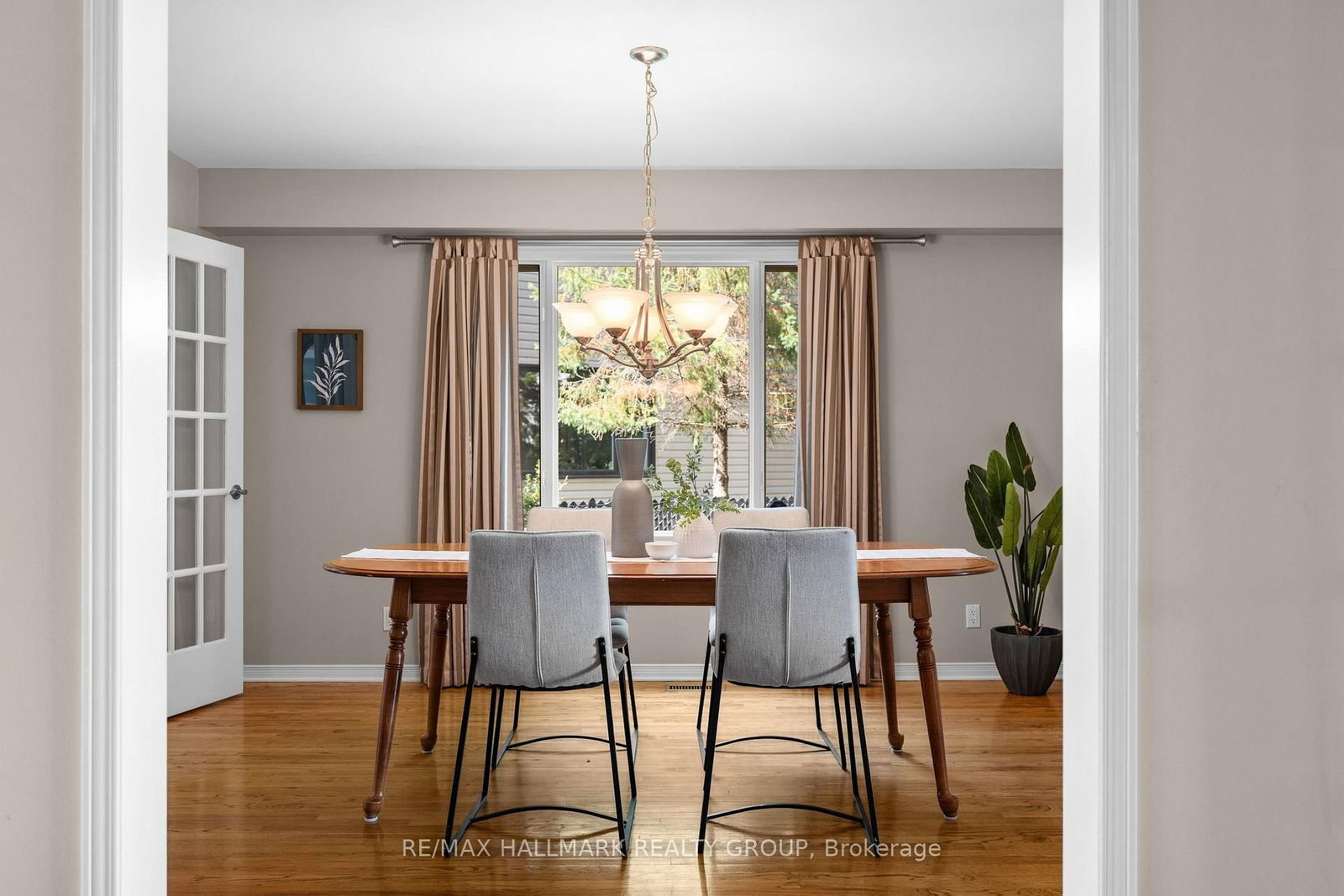 1381 Montresor Way • Ottawa, ON photo 21