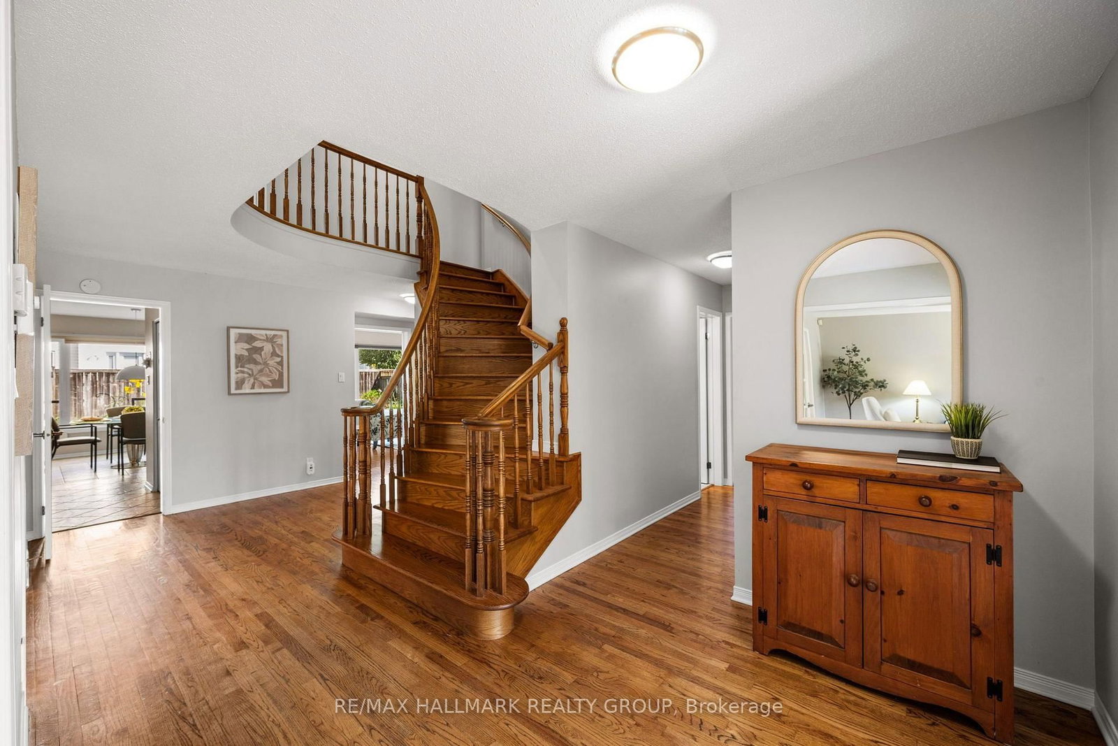 1381 Montresor Way • Ottawa, ON photo 24