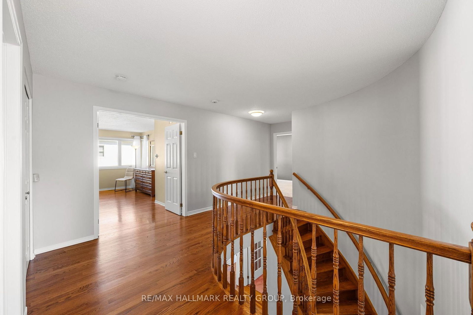 1381 Montresor Way • Ottawa, ON photo 25