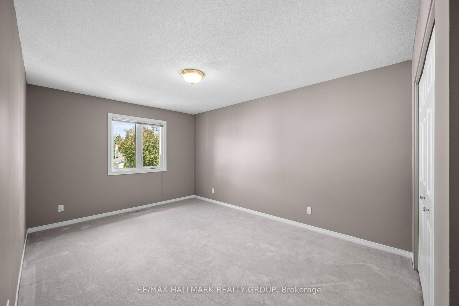 1381 Montresor Way • Ottawa, ON photo 26