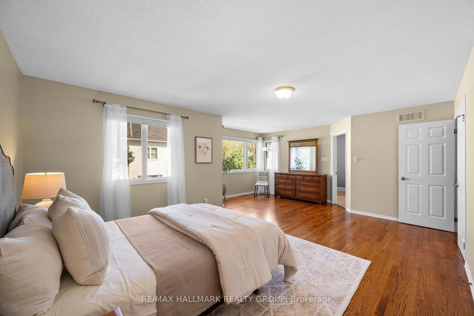 1381 Montresor Way • Ottawa, ON photo 32