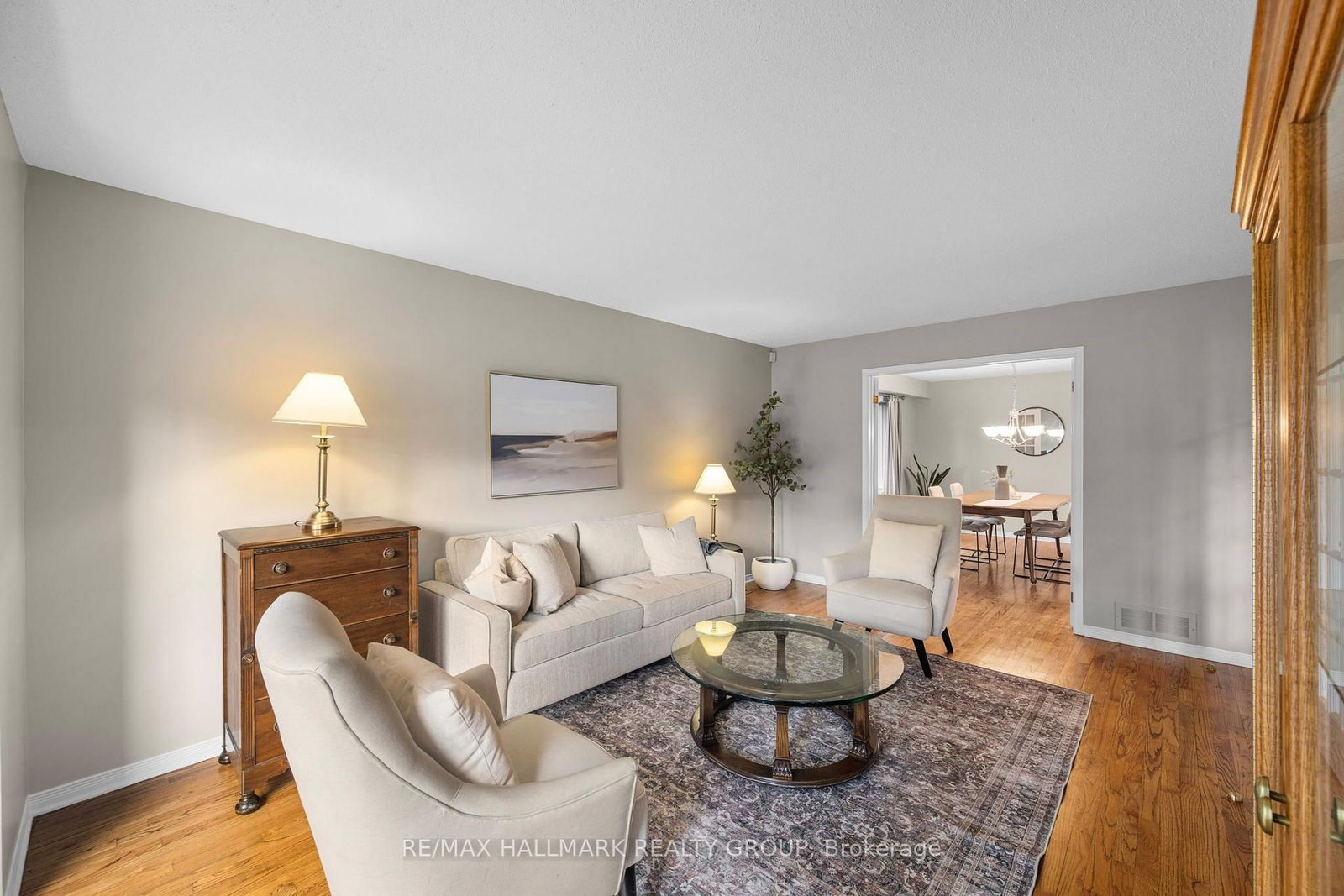 1381 Montresor Way • Ottawa, ON photo 7