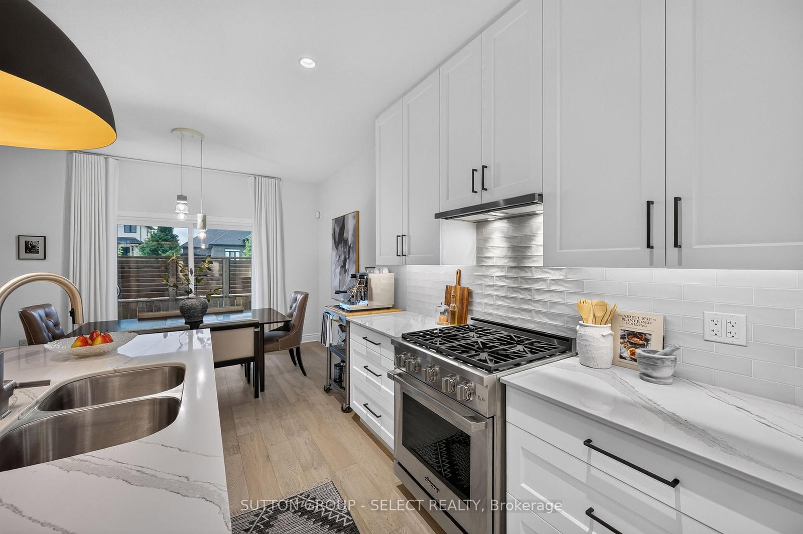 7 Violet Court • Middlesex Centre, ON photo 11