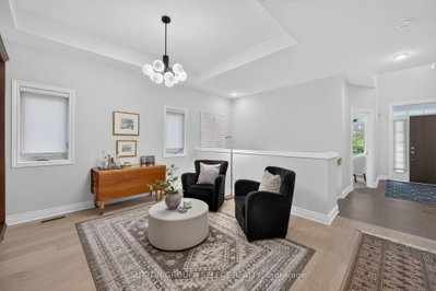 7 Violet Court • Middlesex Centre, ON photo 6