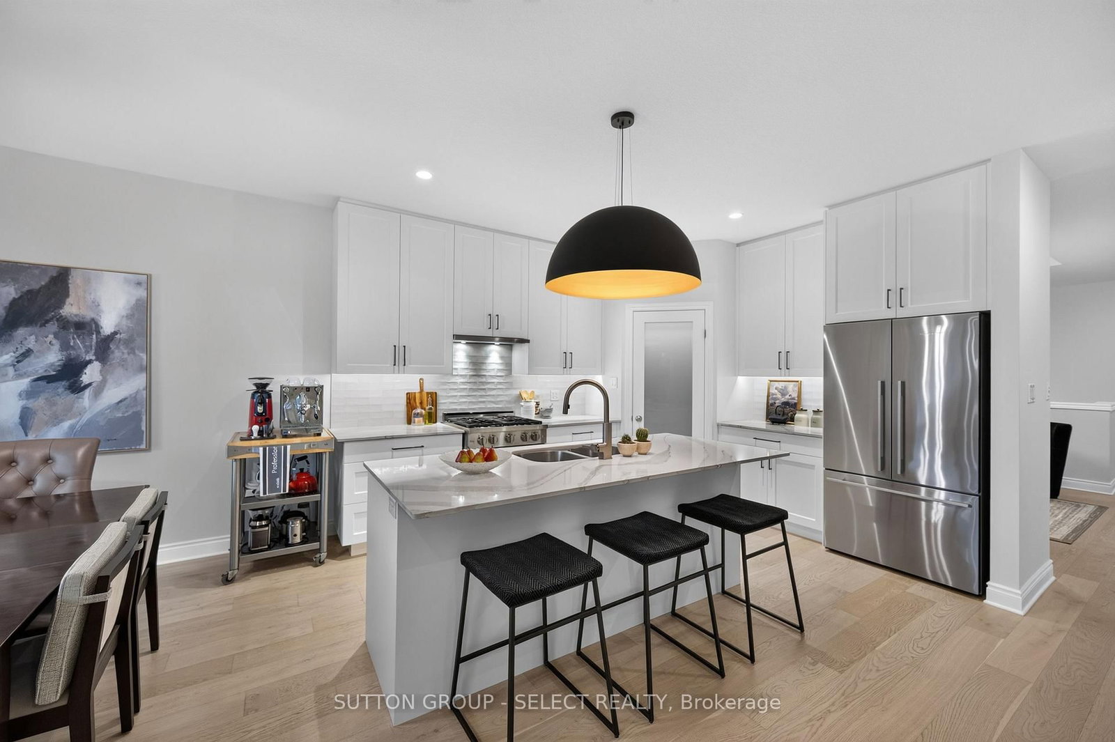 7 Violet Court • Middlesex Centre, ON photo 8