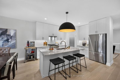 7 Violet Court • Middlesex Centre, ON photo 8