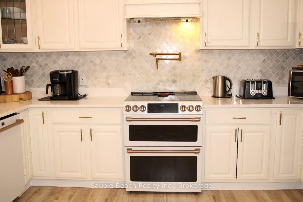 359 Sixth Street N • South Bruce Peninsula, ON photo 14