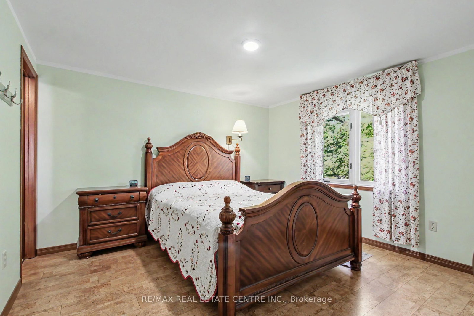 16 Main Street • North Dumfries, ON photo 12