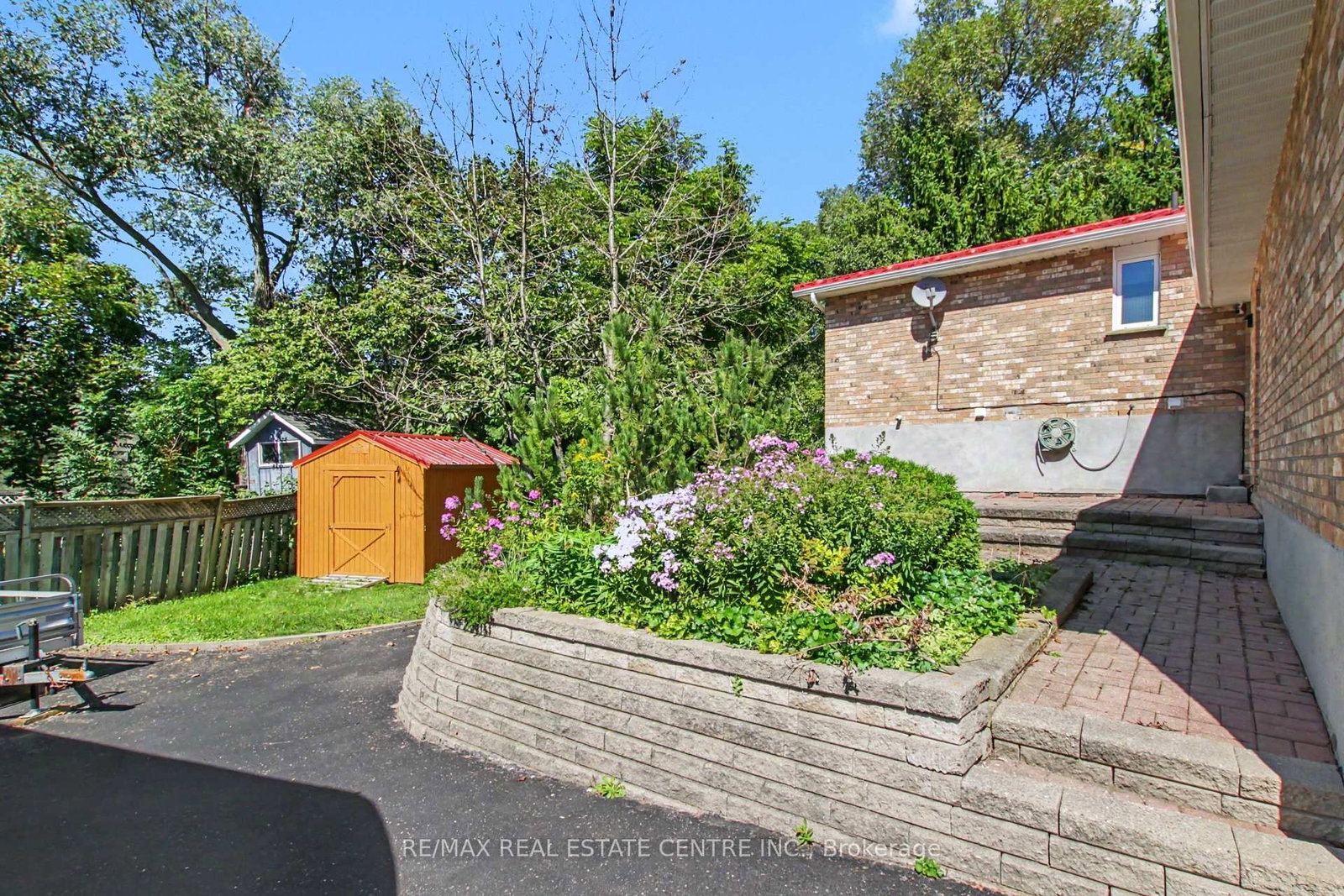 16 Main Street • North Dumfries, ON photo 24