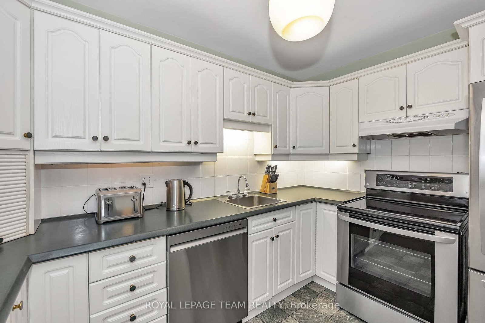 1174 Bonnie Crescent • Ottawa, ON photo 17