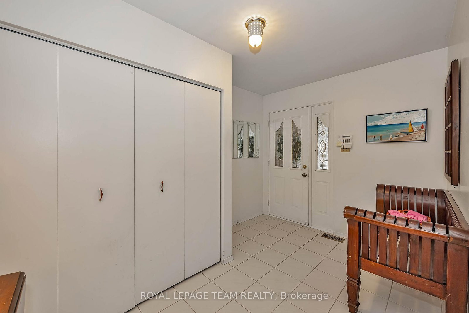 1174 Bonnie Crescent • Ottawa, ON photo 4