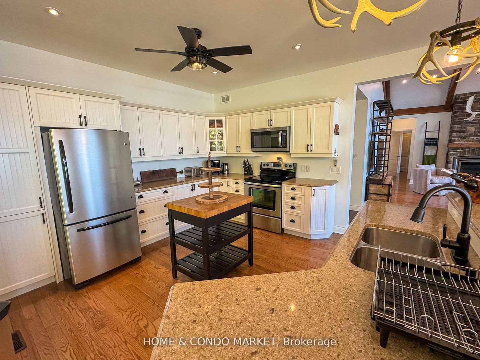 14 Charles Avenue • McKellar, ON photo 12